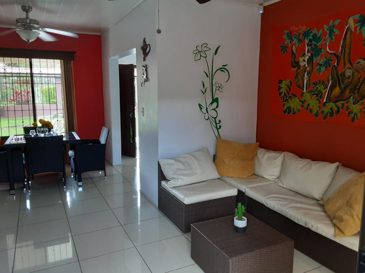 Elegant Villa In La Fortuna With Spacious Backyard Plus Very Private Pool & Parking المظهر الخارجي الصورة