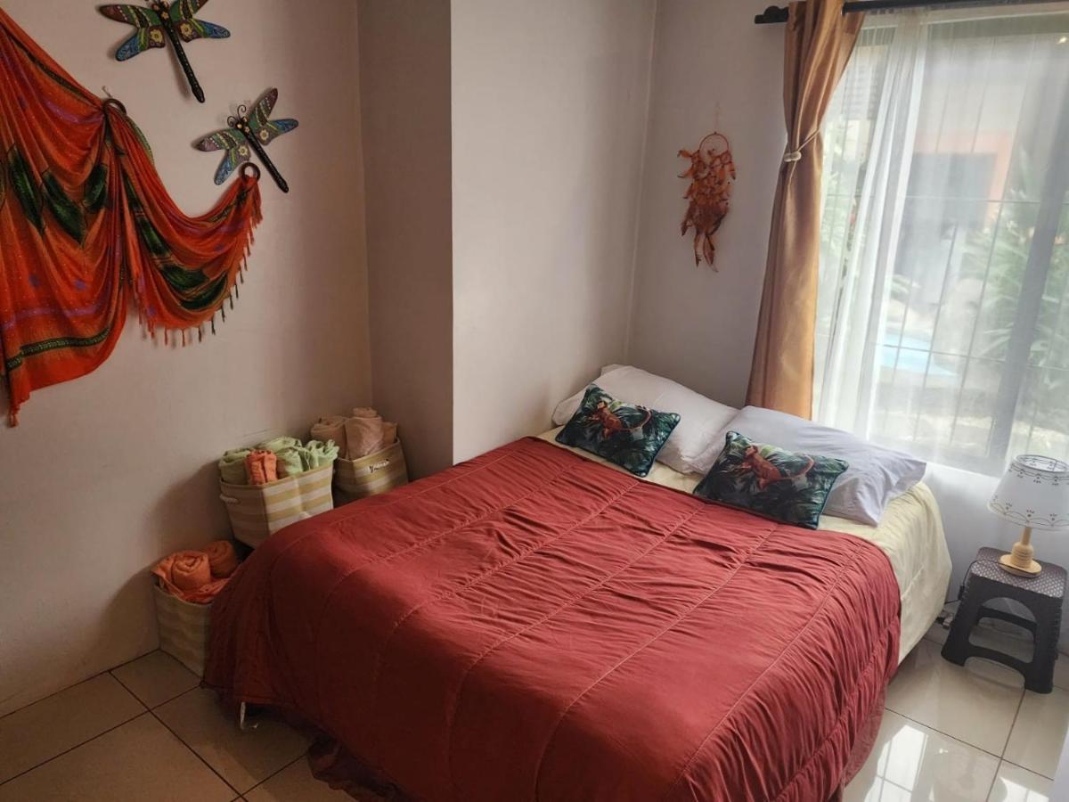 Elegant Villa In La Fortuna With Spacious Backyard Plus Very Private Pool & Parking المظهر الخارجي الصورة