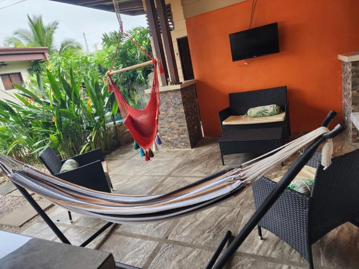 Elegant Villa In La Fortuna With Spacious Backyard Plus Very Private Pool & Parking المظهر الخارجي الصورة