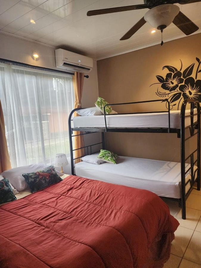 Elegant Villa In La Fortuna With Spacious Backyard Plus Very Private Pool & Parking المظهر الخارجي الصورة